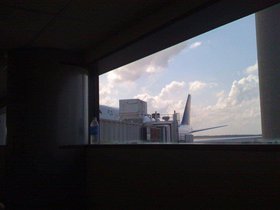 Plane in Houston waiting to be boarded.jpg